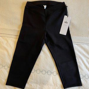 NEW Alo cropped black leggings